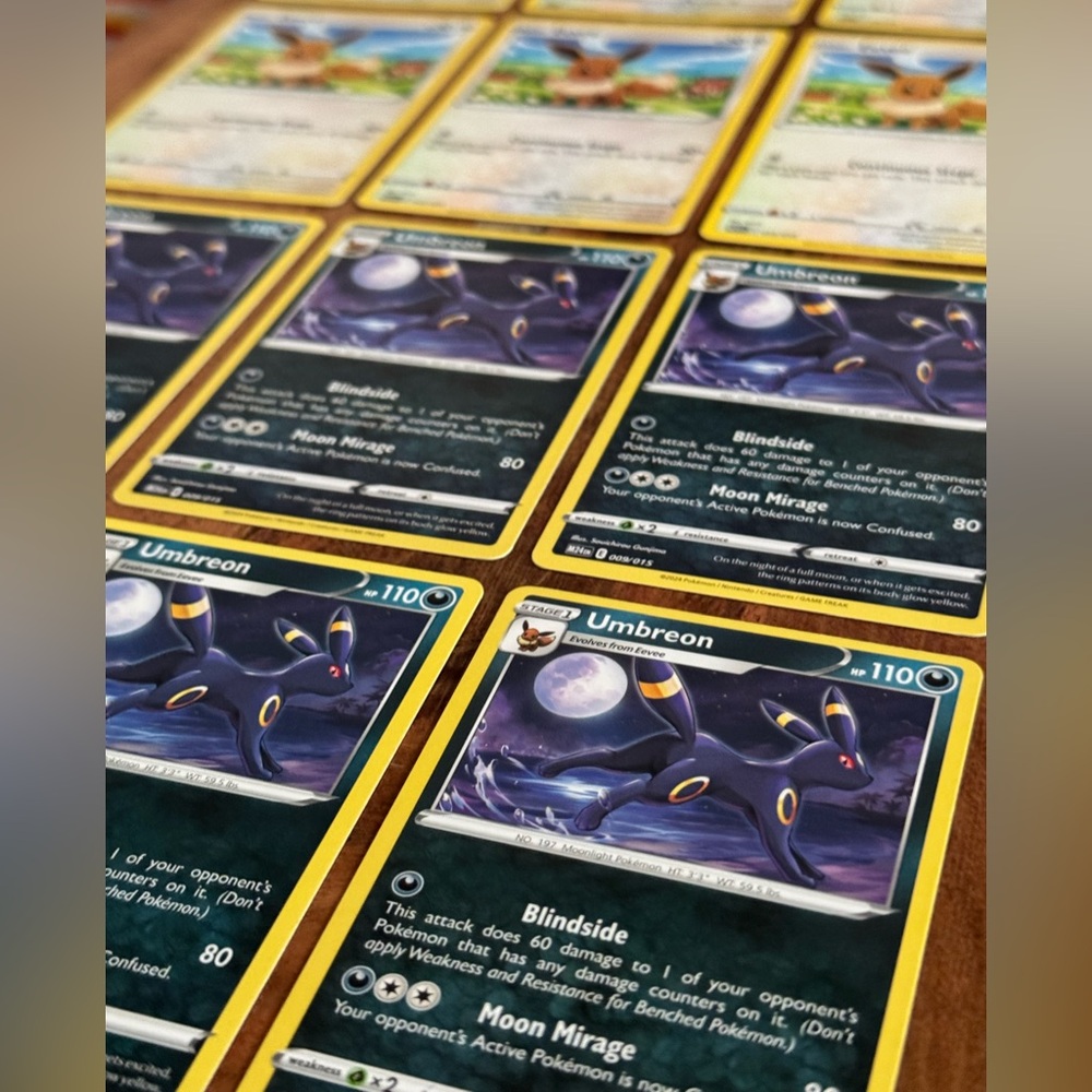Eevee and Umbreon Pokémon Card Lot Bulk Bundle Set 12 Cards - Picture 3 of 6